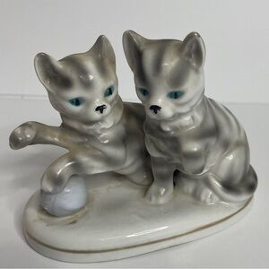 Gold Castle Chikusa Kitten Figurine Vintage Made In Japan
